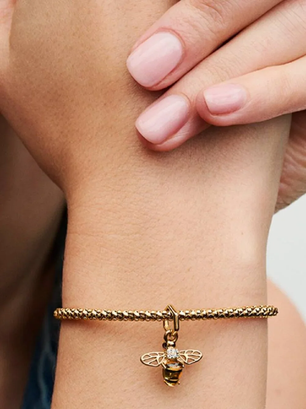 Authentic Pandora Gold Sparkling Bee Dangle Charm – 762672C01 14K Gold-Plated - Picture 11 of 13